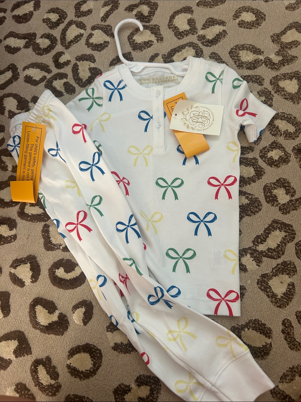 The Beaufort Bonnet Company Kids White Bow-Print Pajama Set - Multicolor Bows